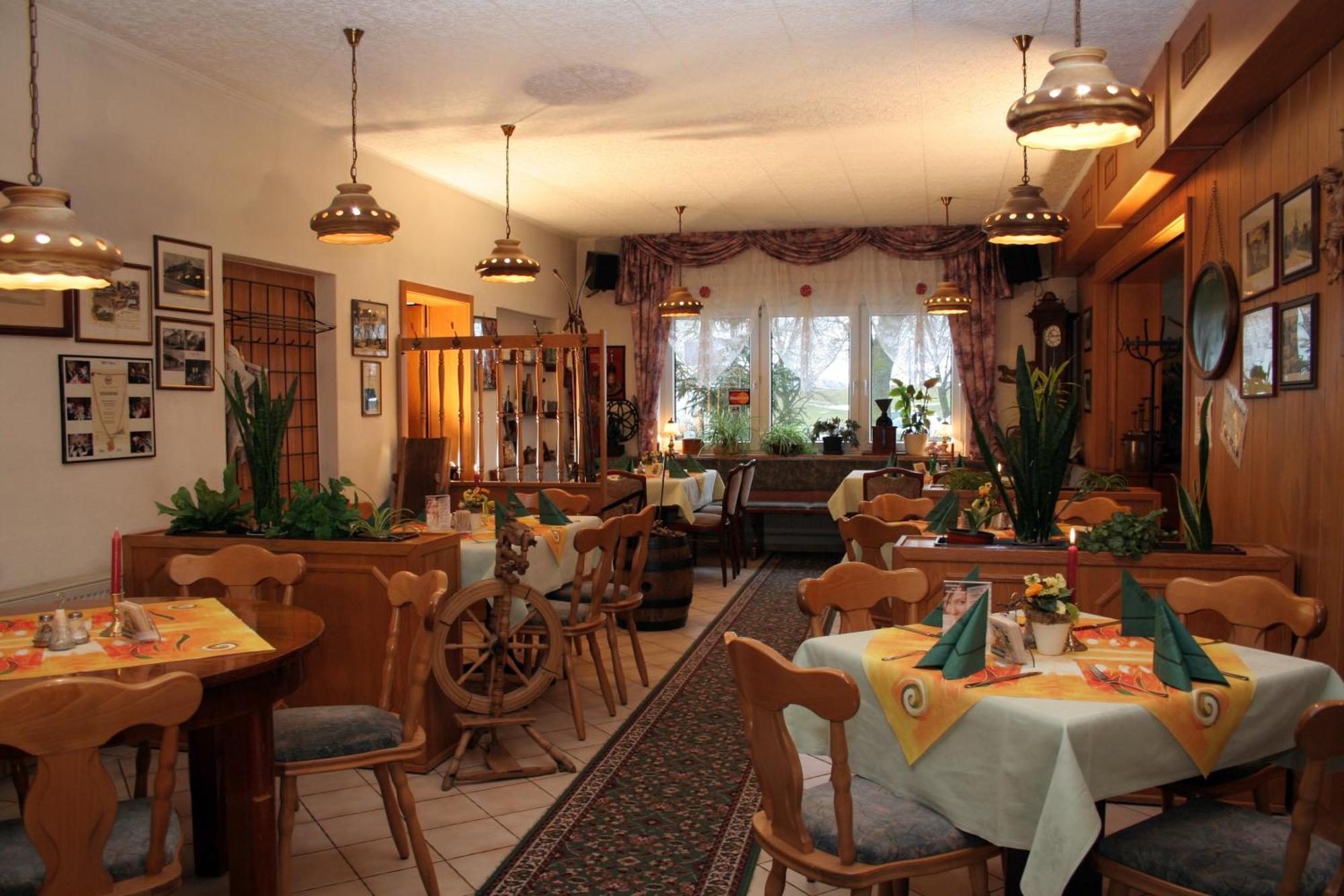Panschwitz-Kuckau Familienhotel Zur Linde מראה חיצוני תמונה