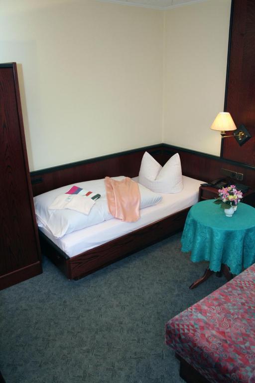 Panschwitz-Kuckau Familienhotel Zur Linde חדר תמונה