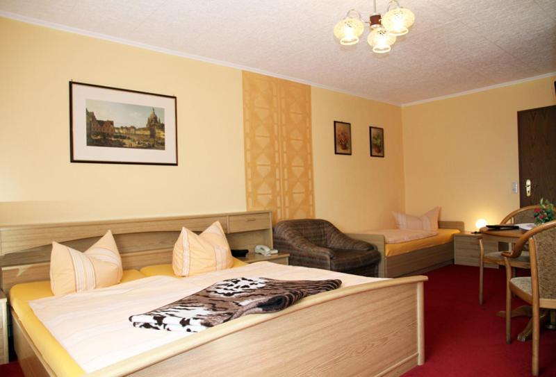 Panschwitz-Kuckau Familienhotel Zur Linde חדר תמונה