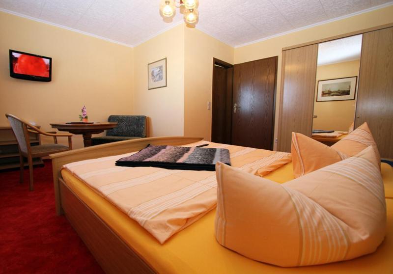 Panschwitz-Kuckau Familienhotel Zur Linde חדר תמונה