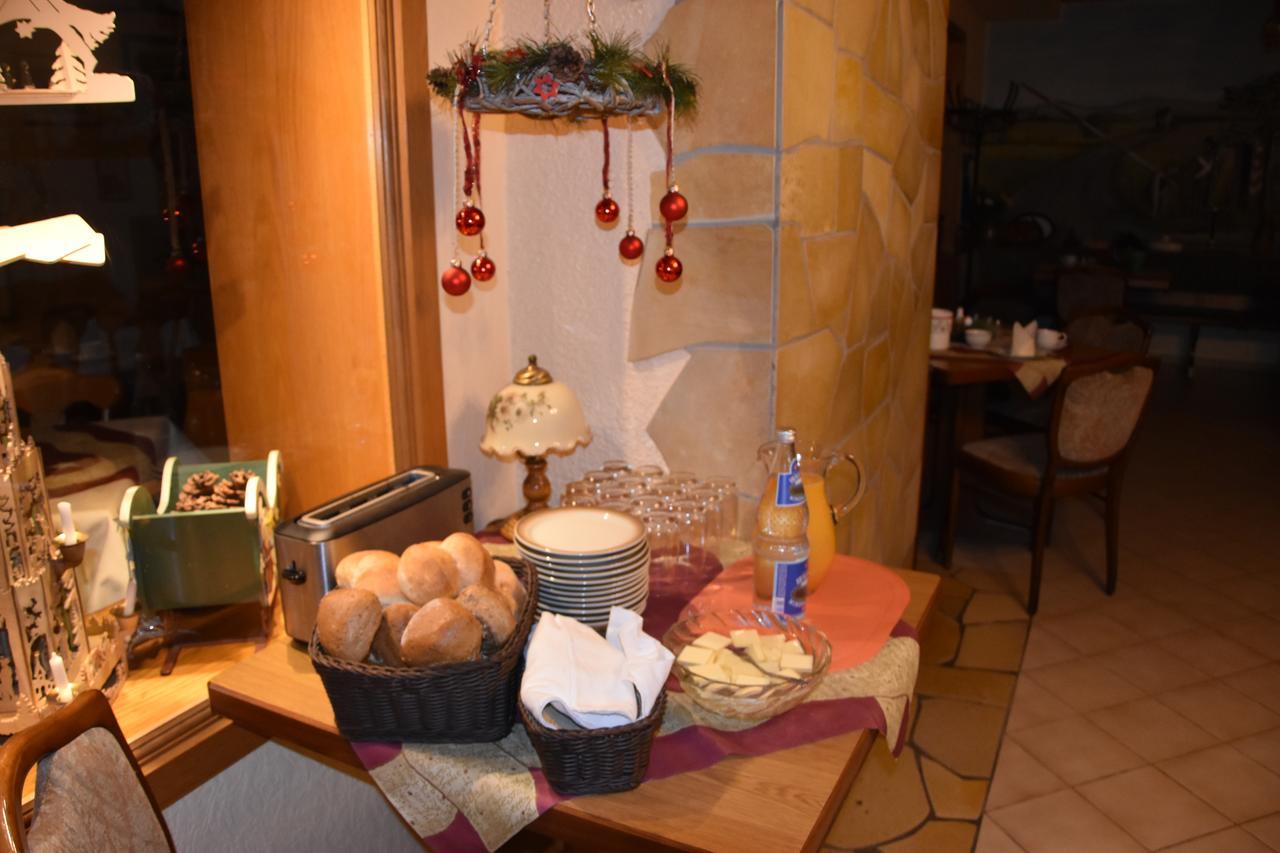 Panschwitz-Kuckau Familienhotel Zur Linde מראה חיצוני תמונה